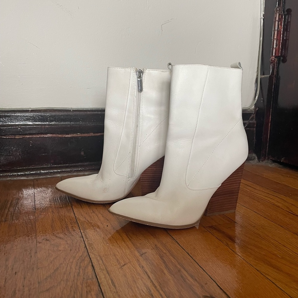 Bleeker and bond Kailey boots